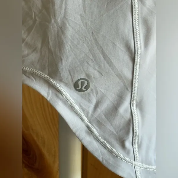 Lululemon sculpt tank top with back vent size 8 - Image 5
