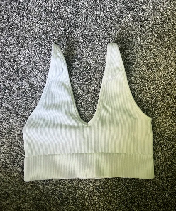 Garage Plunge Seamless Tank Top - Image 5