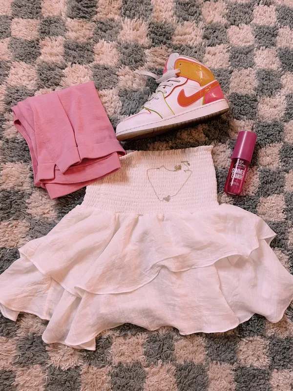 Amazon White Skirt - Image 2
