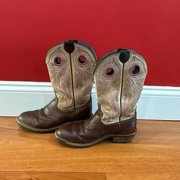 Ariat Round Toe Women's Western Boots Item 10012818 size 6‎ - Image 5