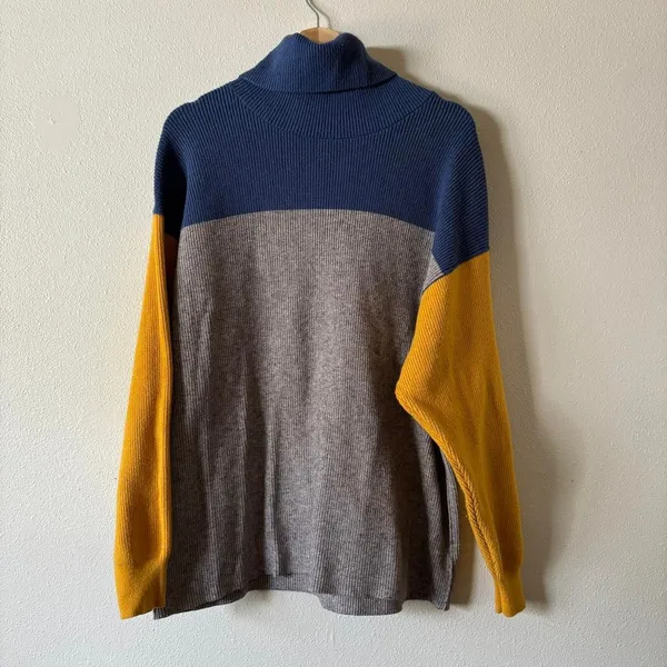 Free People Softly Structured Colorblock Oversized Turtleneck Sweater Medium - Image 2