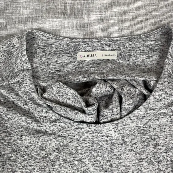 Athleta Dress Womens Small Gray Jersey Sheath Pleated Cap Sleeve Knee Length - Image 2