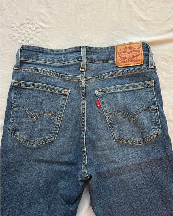Levi’s High-Rise Bootcut Jeans 725 Women’s - Image 4