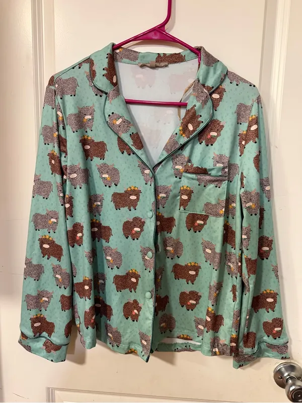 Women’s Mint Green Highland Cow-Print Pajama Top - Image 3