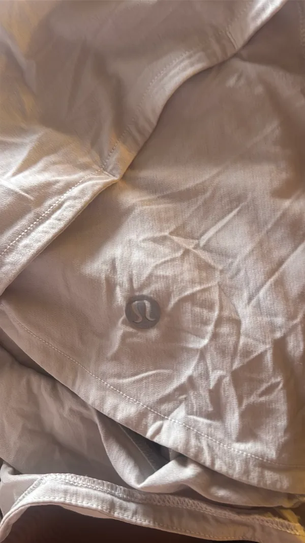 Lululemon Shorts Speed Up White - Image 4