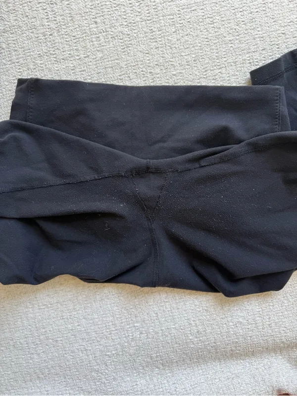 lululemon athletica Wunder Under Black Leggings with Cut out Side Detail - Image 4