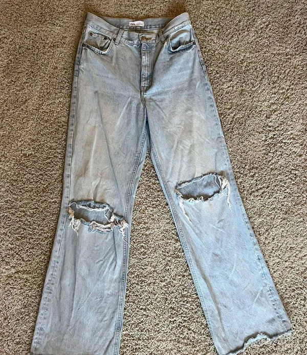 ZARA Light Wash Wide Leg High Waisted Ripped Jeans - Image 3