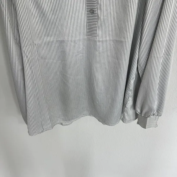 Cabi Striped Blouse Size Large   - Image 4