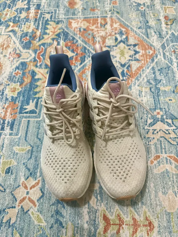 Adidas Ultraboost Shoes - Image 2