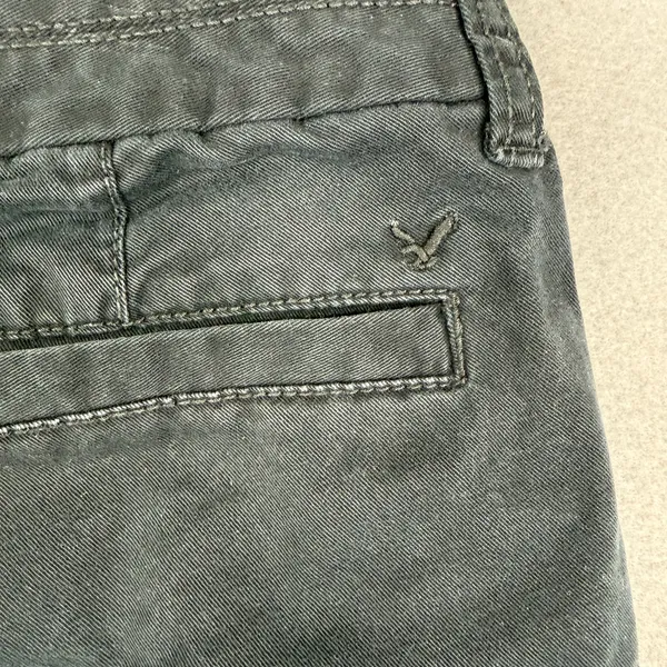 American Eagle Black Stretch Chino Shorts Women’s 0 Low Rise Y2K Preppy - Image 3