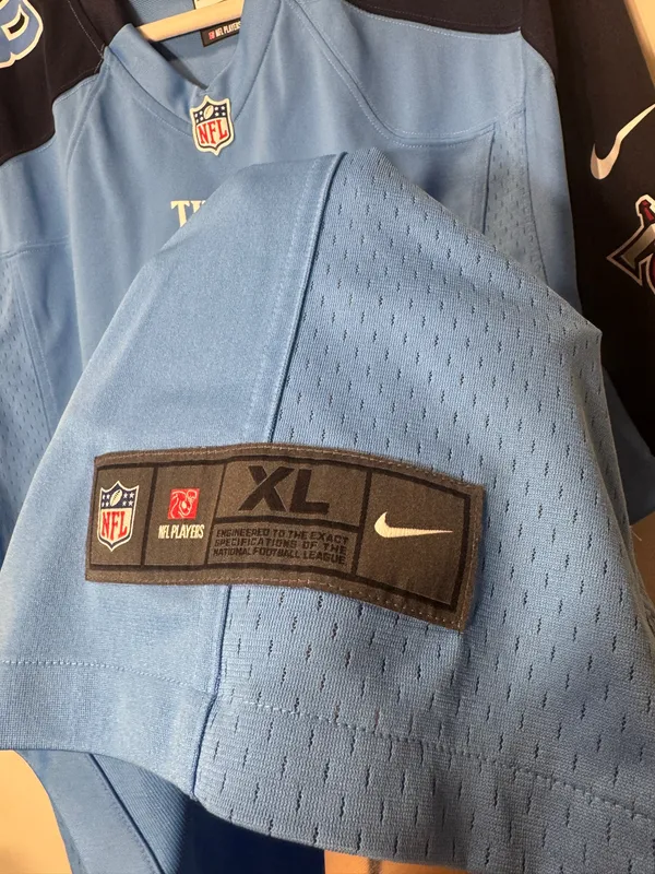 NFL Titans Jersey - Image 7