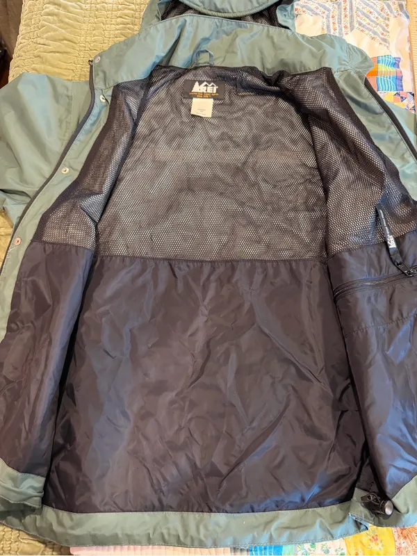 REI Elements Unisex XS Sage Green Hooded Rain Jacket Hiking Gorpcore utility - Image 12