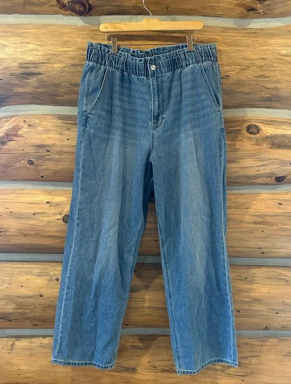 American Eagle Paperbag Baggy Mom Jean - Image 2