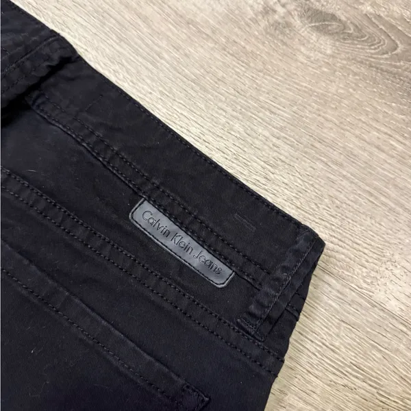 •Calvin Klein Jeans• Skinny Crop Pants - Image 6