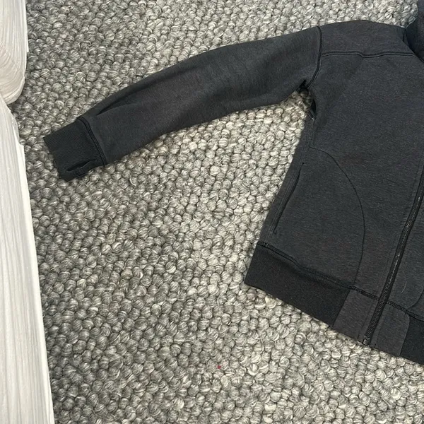 Lululemon Gray Zip Up Scuba Define Sweatshirt No Hood Size 6 - Image 4