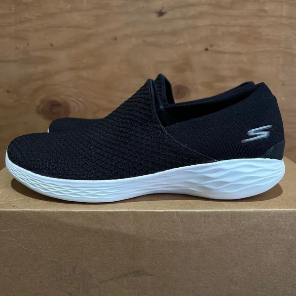 Skechers Women's Black Trainers - Image 3