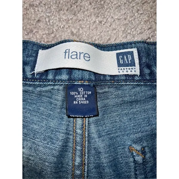 Women’s GAP Flare 100% Cotton Medium Wash Jeans 10 - Image 3