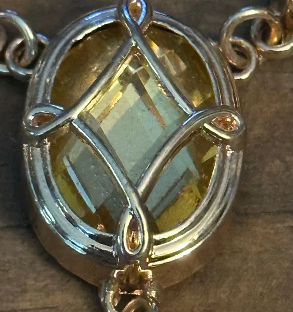 Gold tone citrine Y statement necklace - Image 4