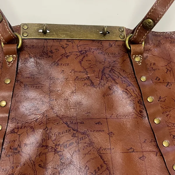 Patricia Nash World Map print leather tote bag. - Image 2