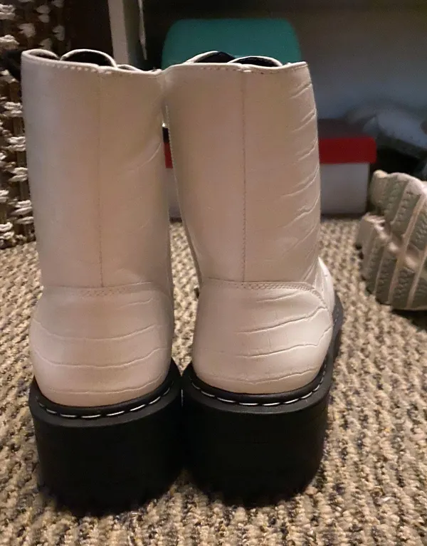 White Leather Boots Size 8 - Image 5