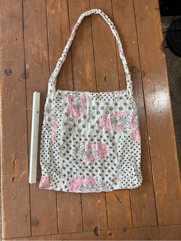 Free People lightweight, reusable cotton-gauze boho tote bag - Image 4