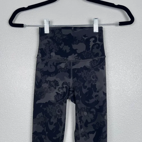 Lululemon Women's Wunder Train High Rise Tight Sz 0 - Image 5