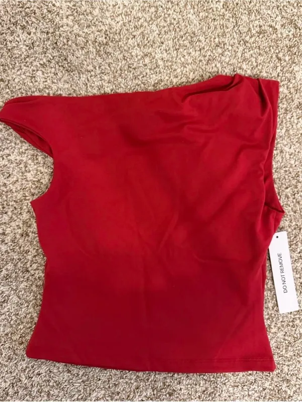 Princess Polly Red Off-Shoulder Top - Image 3
