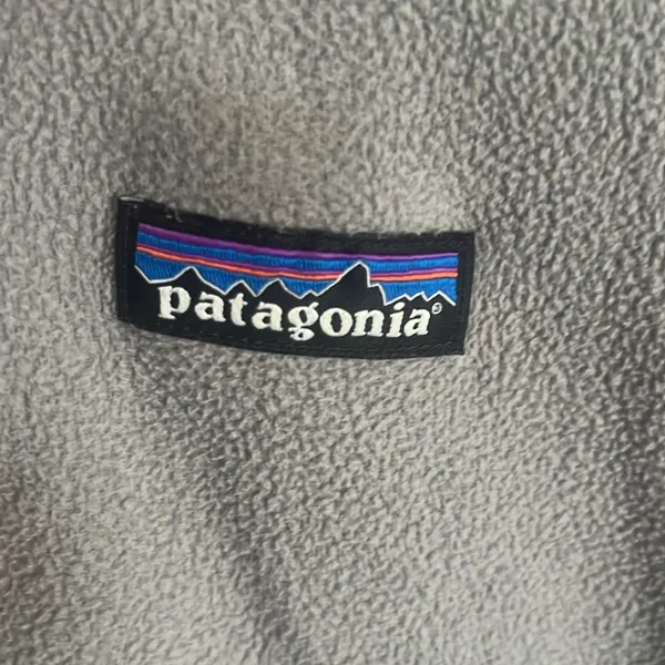 Patagonia Women’s Gray Micro Fleece Quarter Zip Gray Jacket size Small 🦋 - Image 3