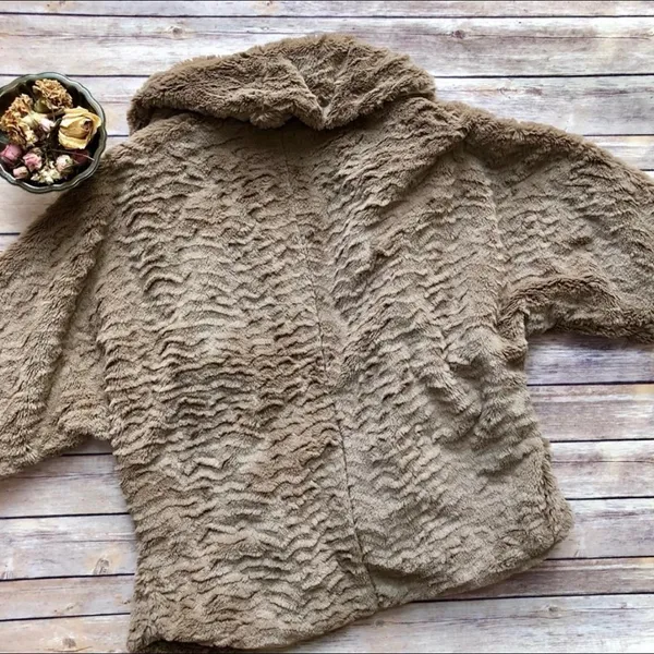 Faux fur jacket - Image 2