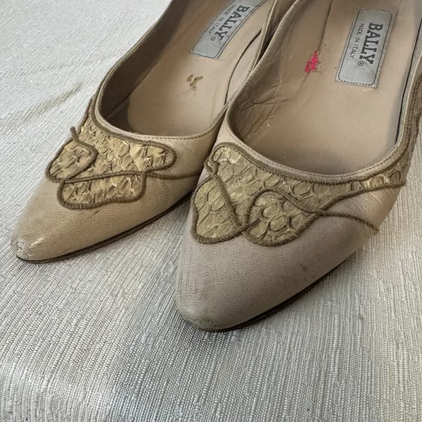 Bally Vintage Pumps Cream Leather Womens Shoes Size 7.5N Italy Snakeskin‎ Blush - Image 2