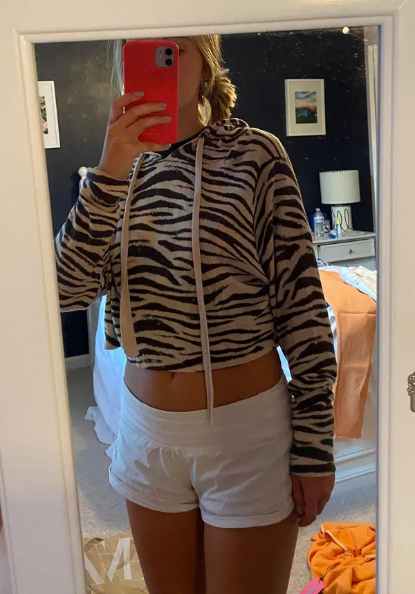 fab'rik cropped sweatshirt - Image 2