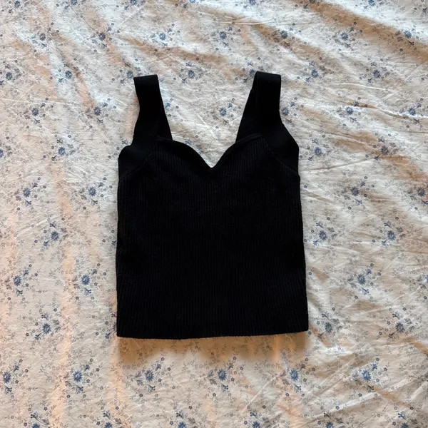 Abercrombie & Fitch Tank Top - Image 2