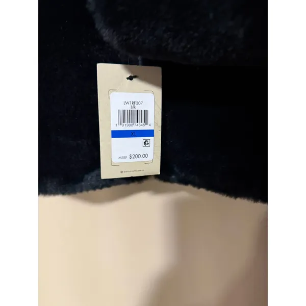 Levi's All Over Faux Fur Black Coat Size XL - Image 5
