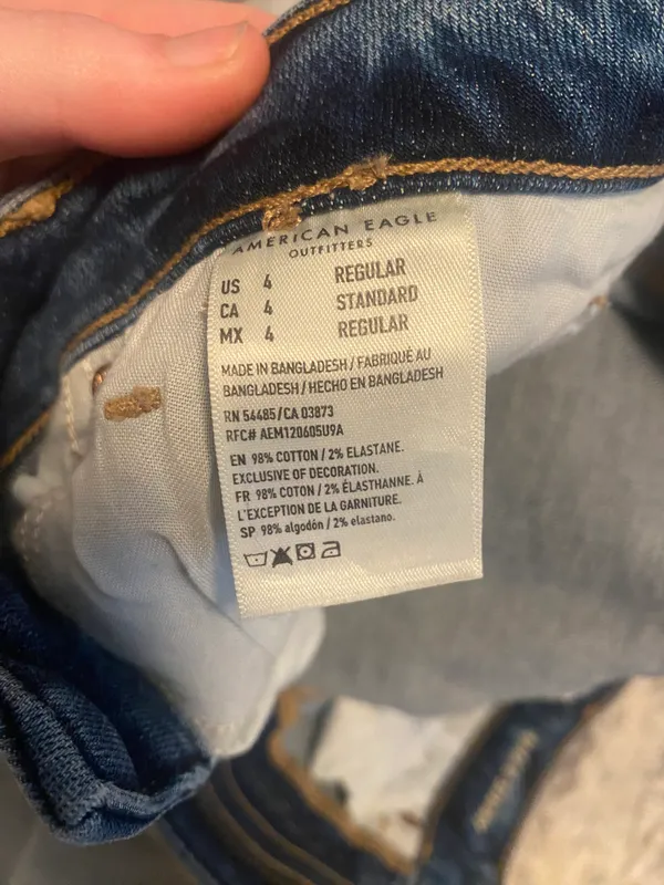 American Eagle Jeans - Image 4