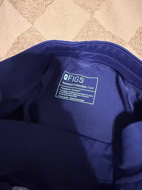 FIGS Scrubs - Image 5