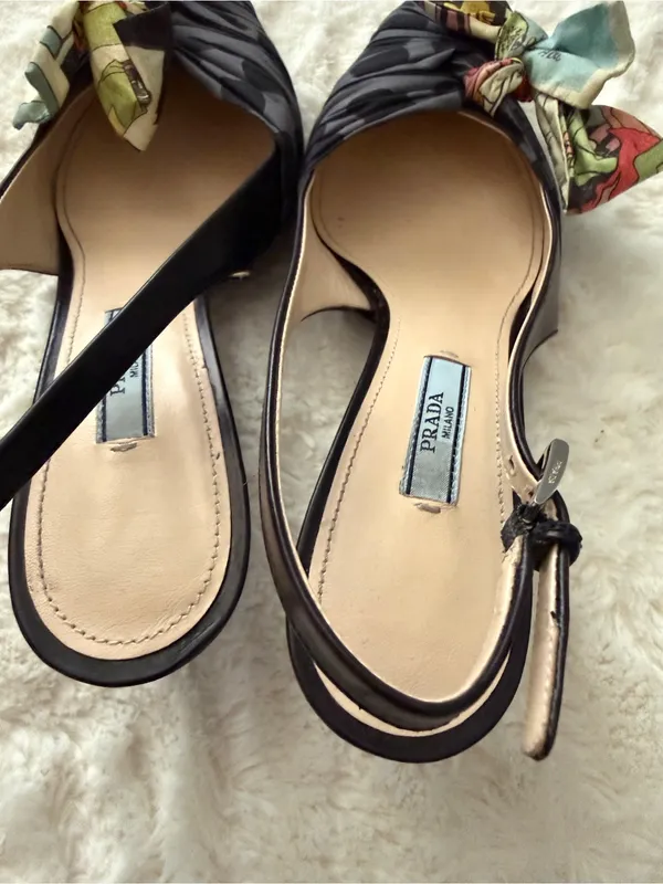 Prada Comic Collection Slingback Kitten Heels 36.5 Graphic Bow Runway Pumps - Image 8