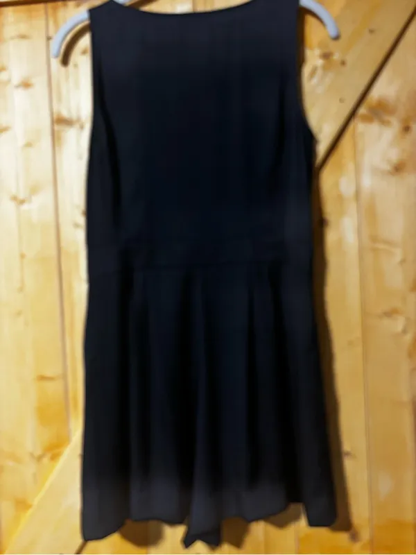 LOFT Black‎ Sleeveless Pleated Shorts Romper with Pockets - Size 0 - Image 9