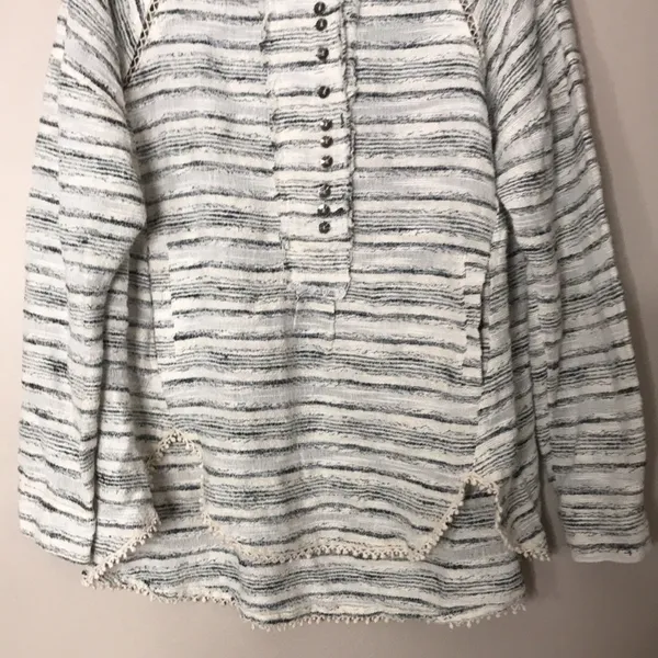 Free People Women's Henley Textured Striped Pullover Top Small - Image 4