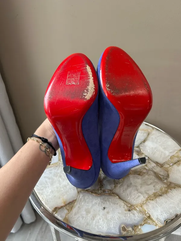 Christian louboutin blue suede heels - Image 5