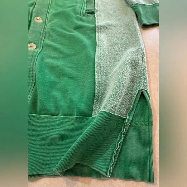 Blakely Green Women's Cardigan Size small would fit a large - Image 6