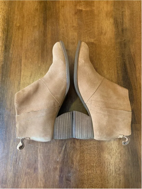 Tom’s Ankle Boots 7 Tan Low Heel - Image 6