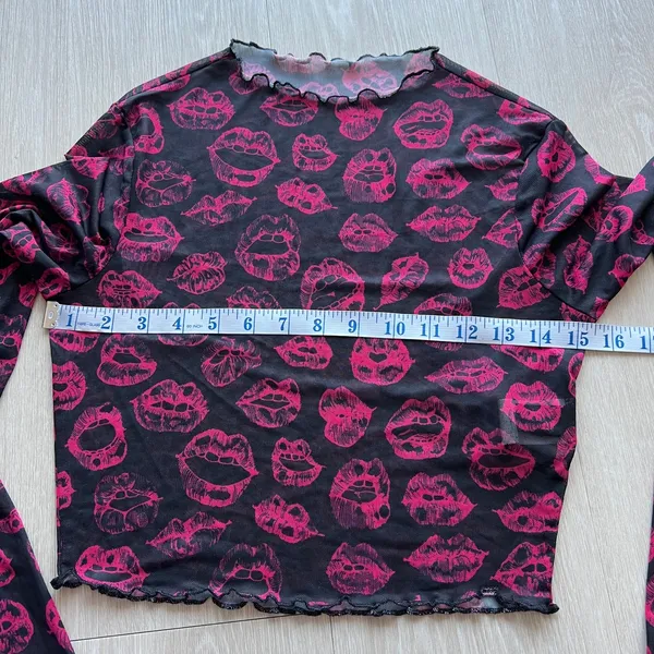 Shein Red Lips Mesh Crop Top Womens Small Long Sleeve Black - Image 6