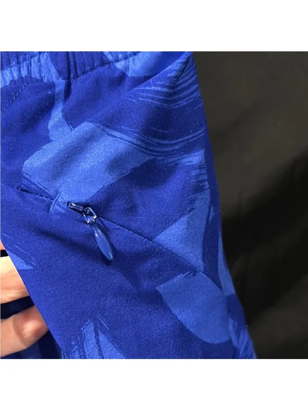 Athleta Royal Blue Patterned Women's Athletic Shorts - Image 4