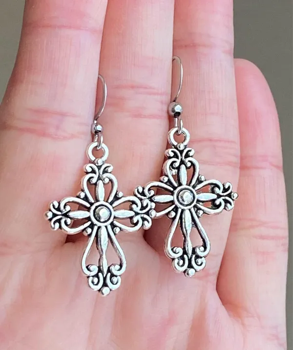 Handmade vintage antique goth cross earrings✝️ - Image 4