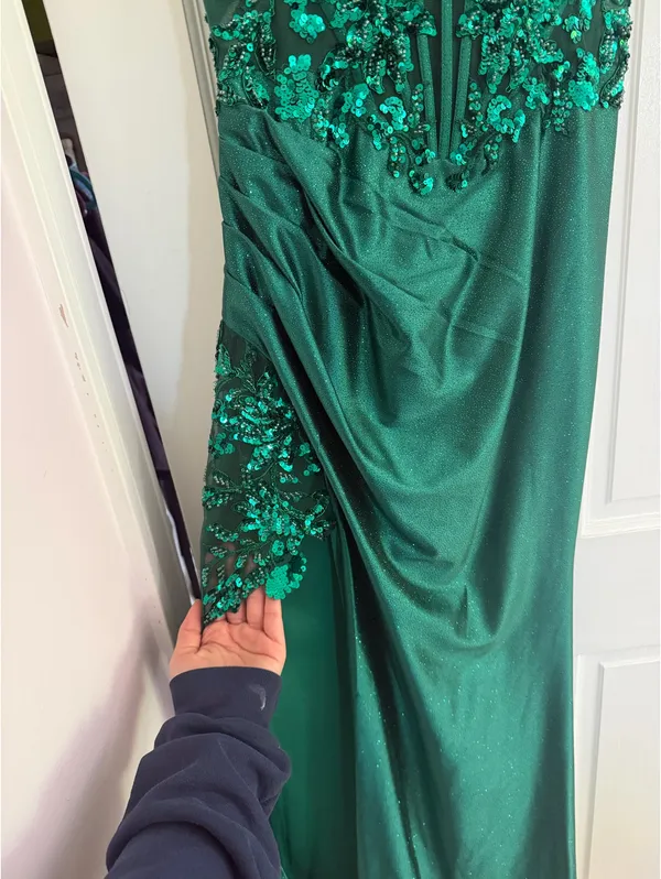 Boutique Green Sequin Prom Dress - Image 4