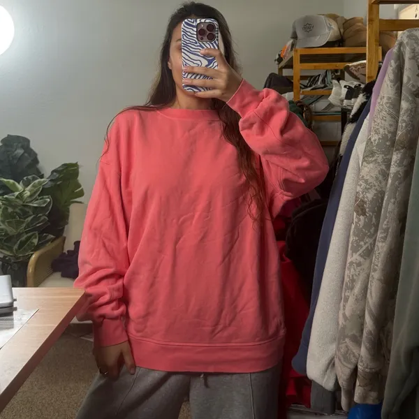 Lululemon Perfectly Oversized Crew Size 8 - Image 3
