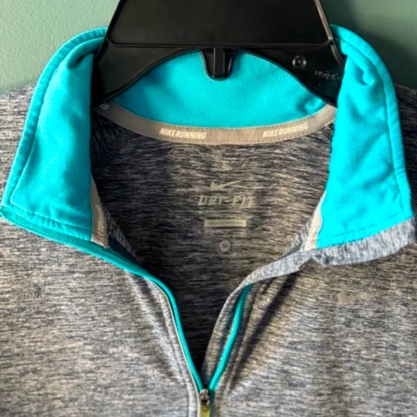 Nike Dri-FIT Element Women’s M Gray Teal Running 1/2 Zip Long Sleeve Pullover - Image 2