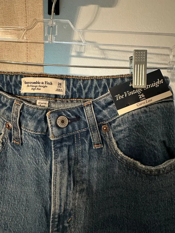 Abercrombie Jeans - Image 2