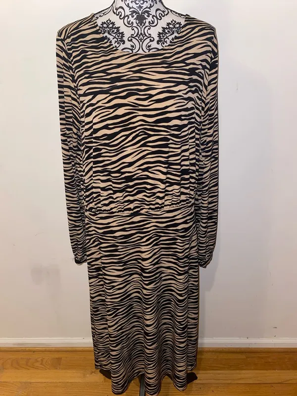 LOFT Animal Print Long Sleeve Maxi Dress Size 14 Stretch Like New - Image 3