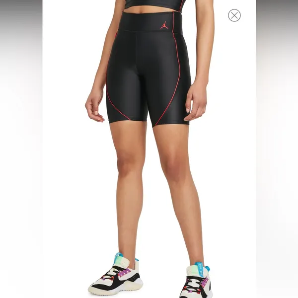 Nike Jordan Essential Pocket Bike Shorts - Image 3